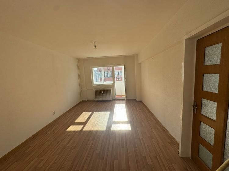 Apartament luminos,central, reabilitat termic, - Poză 3