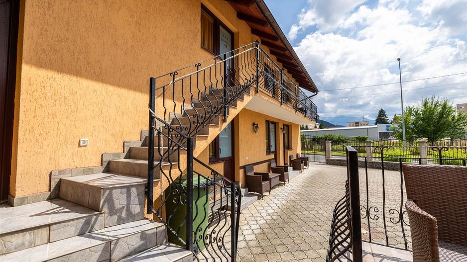Pensiune cocheta, la poalele emblematicei Cetati Rasnov, Brasov - Poză 16