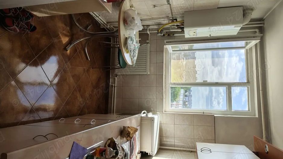 Apartament 3 camere Obregia - Poză 4