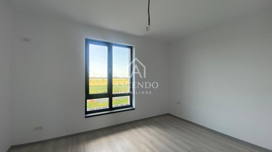 Case noi în Măgurele cu grădină proprie, parc privat și finisaje premium - Poză 18