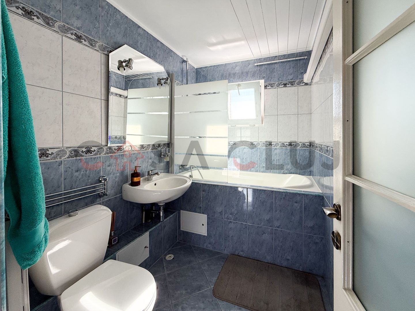 Apartament modern,decomandat, etaj intermediar, Intre Lacuri - Poză 3