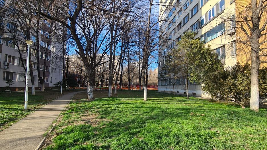 Apartament 3 camere Drumul Taberei - Poză 2