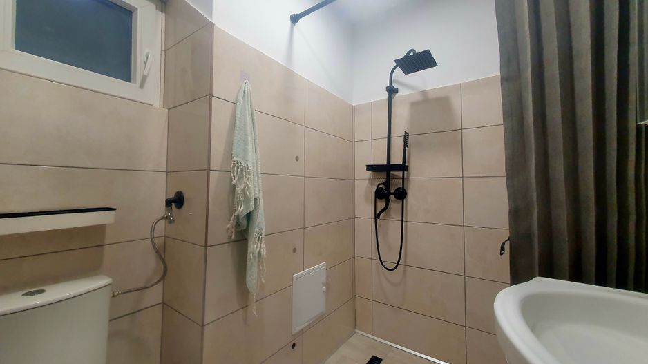 Centru Civic, apartament la cheie, mobilat și utilat,,totul nou - Poză 6