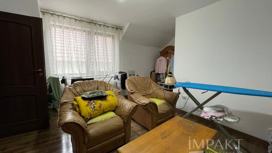 Casa  cu 4 Camere si Garaj in Cartierul Someseni, Cluj-Napoca - Poză 19