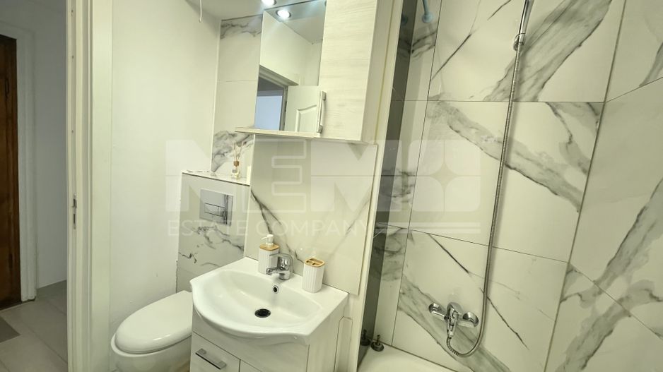 Garsonieră de Închiriat | Renovată Complet | Etaj 3 | Radauti - Poză 9