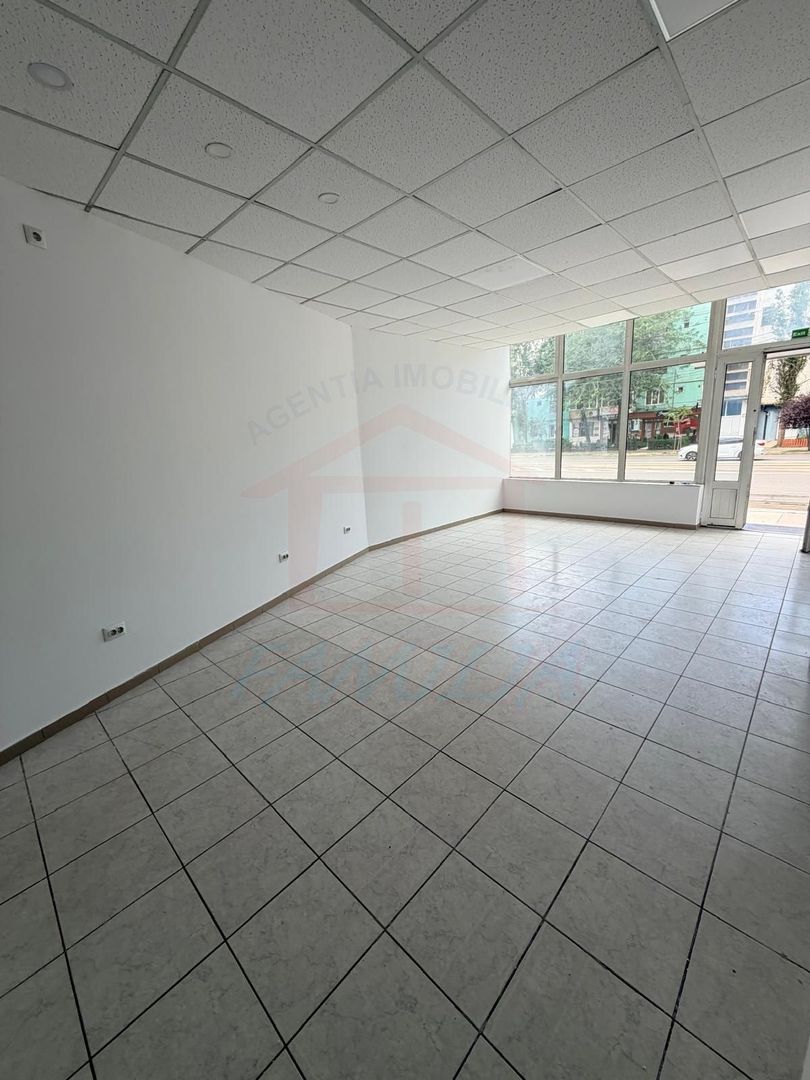 🏢 Spațiu comercial de vânzare – Oportunitate excelentă de investiție - Poză 12