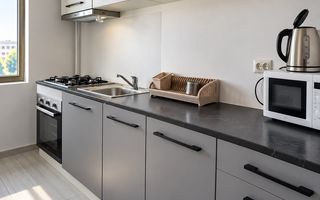 Apartament cu 3 camere - str. Domneasca, ultracentral, bloc nou - 700 euro - Poză 8
