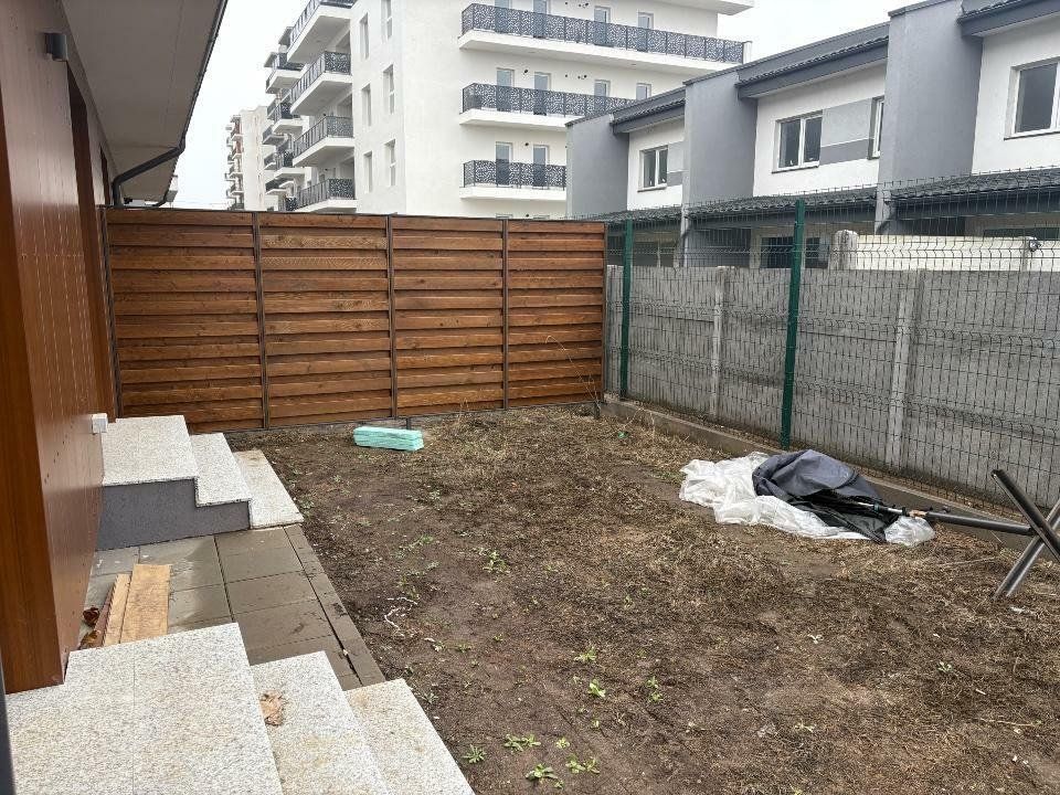 Vila moderna spatioasa - Poză 3