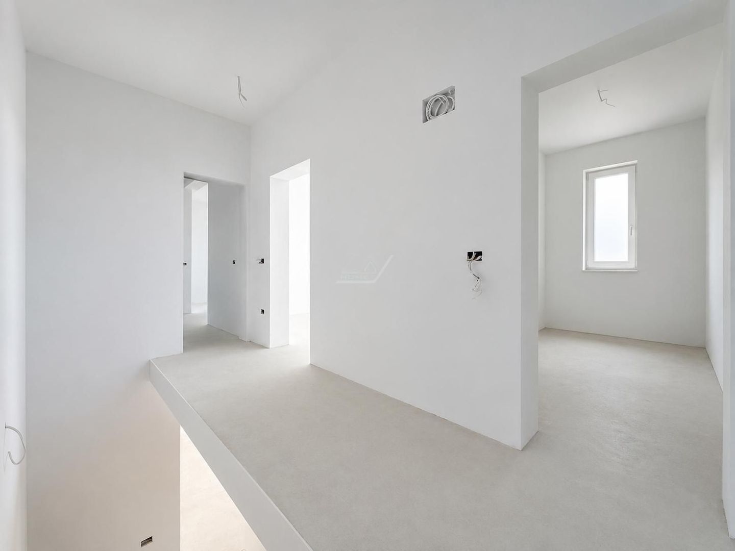 COMISION 0! Duplex finalizat. 5 camere, 3 bai. Panouri fotovoltaice. - Poză 8