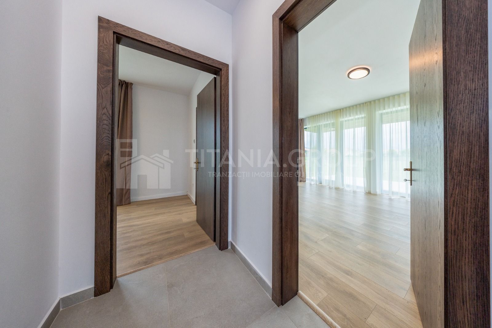 Casa individuala 4 camere, teren de 596 mp, partial mobilata, Cristian - Poză 20