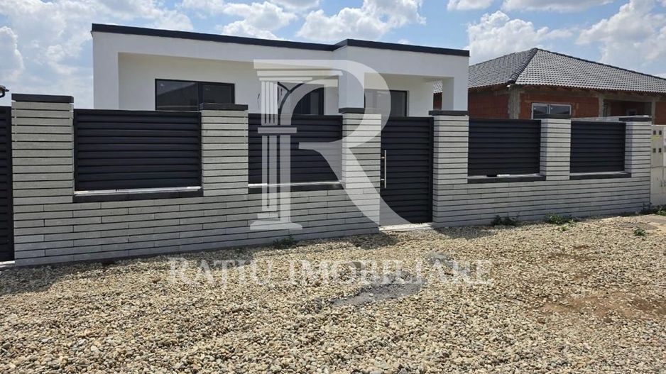 De Vanzare Casa cu 4 camere | Santandrei | 165.000 € - Poză 2