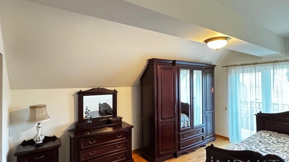 Casa individuala cu 5 camere si gradina in Colonia Sopor - Poză 6