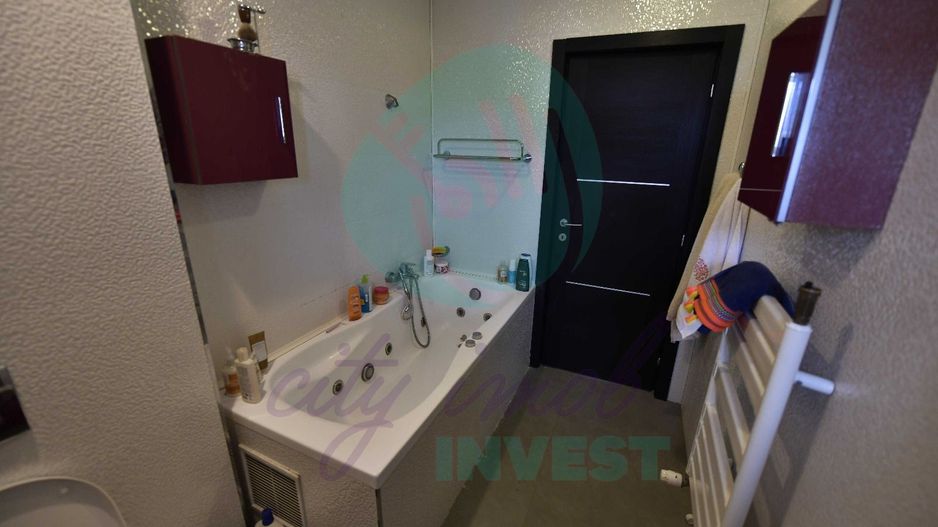 "Acasa" in Vatra Luminoasa - Poză 13