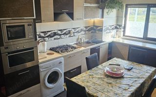Apartament 3 camere Simion Barnutiu etaj 2 - Poză 2