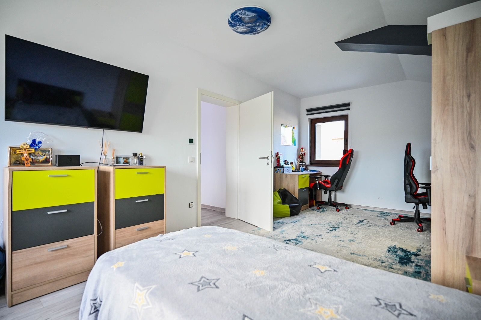 Casa individuală de vânzare Sânpetru, 5 camere, garaj, foișor, curte - Poză 13