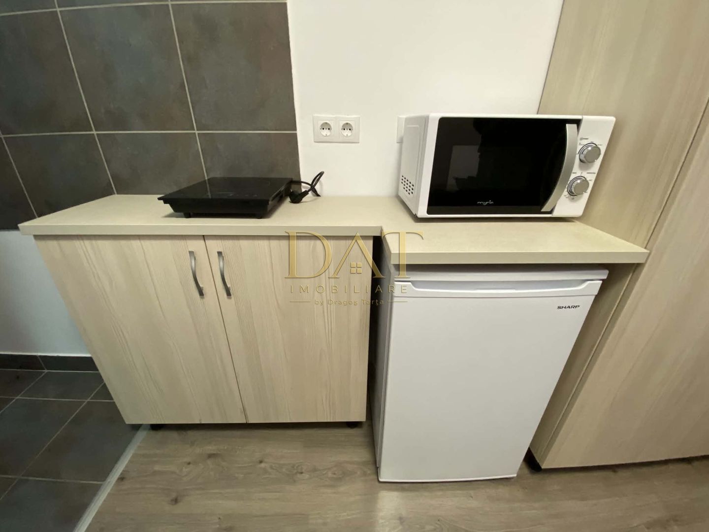 Garsoniera de vanzare | 11mp | Zona Grigore Alexandrescu - Poză 2