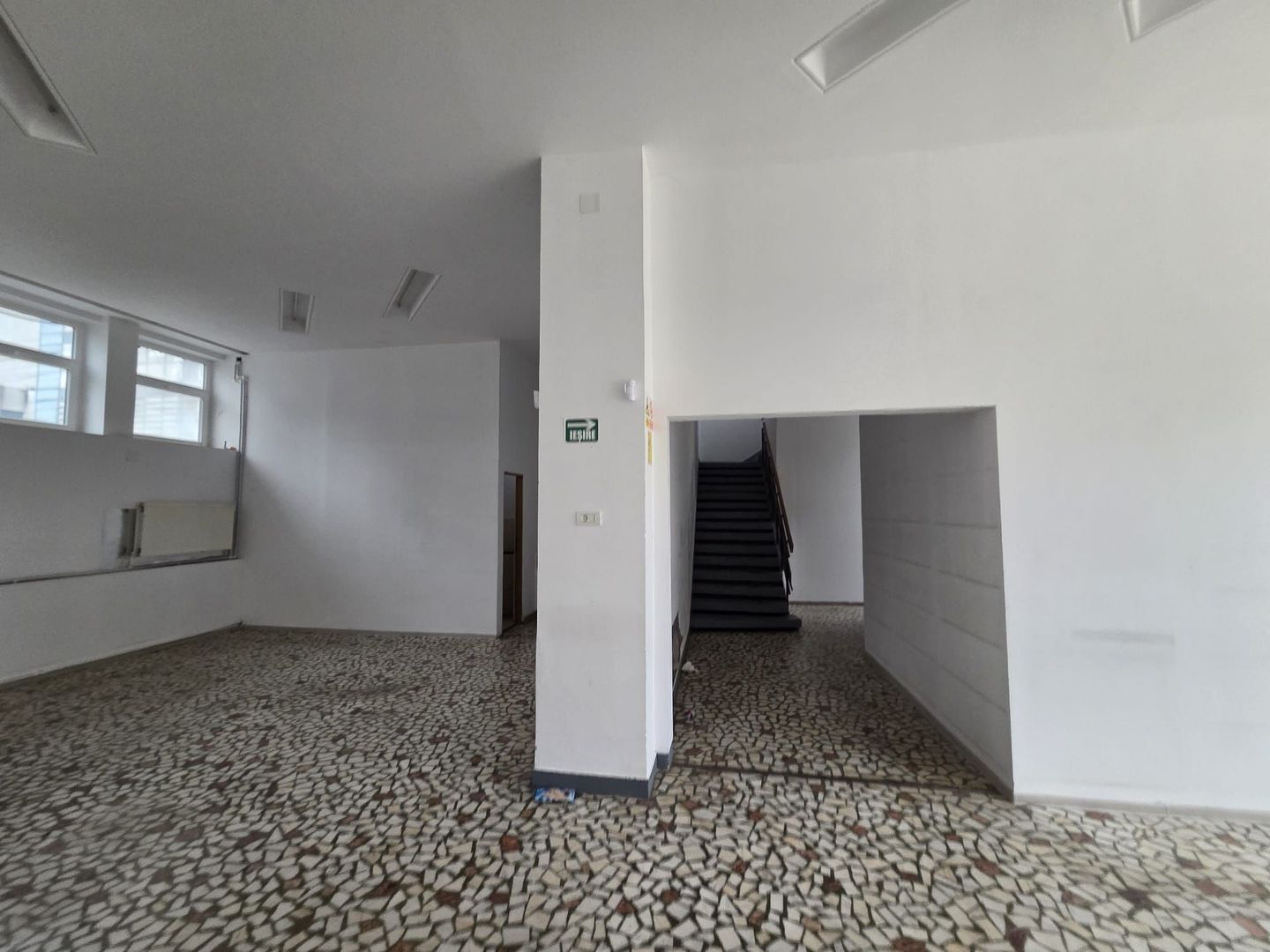 Spatiu comercial de inchiriat ultracentral - Poză 3