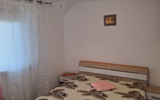 Casa de vanzare in Valea Lupului, 215 mp utili, teren 1.350 mp, complet mobilata si utilata - Poză 4