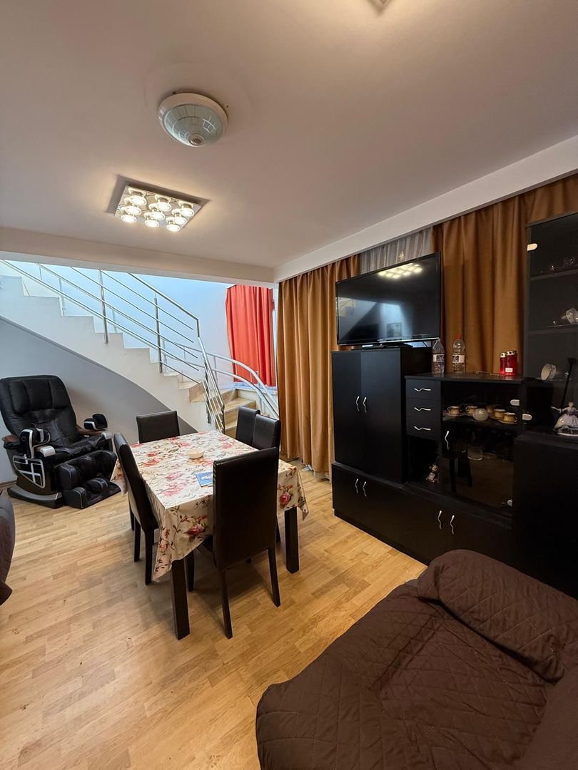 Apartament in vila Tunari, Lidl - Poză 3