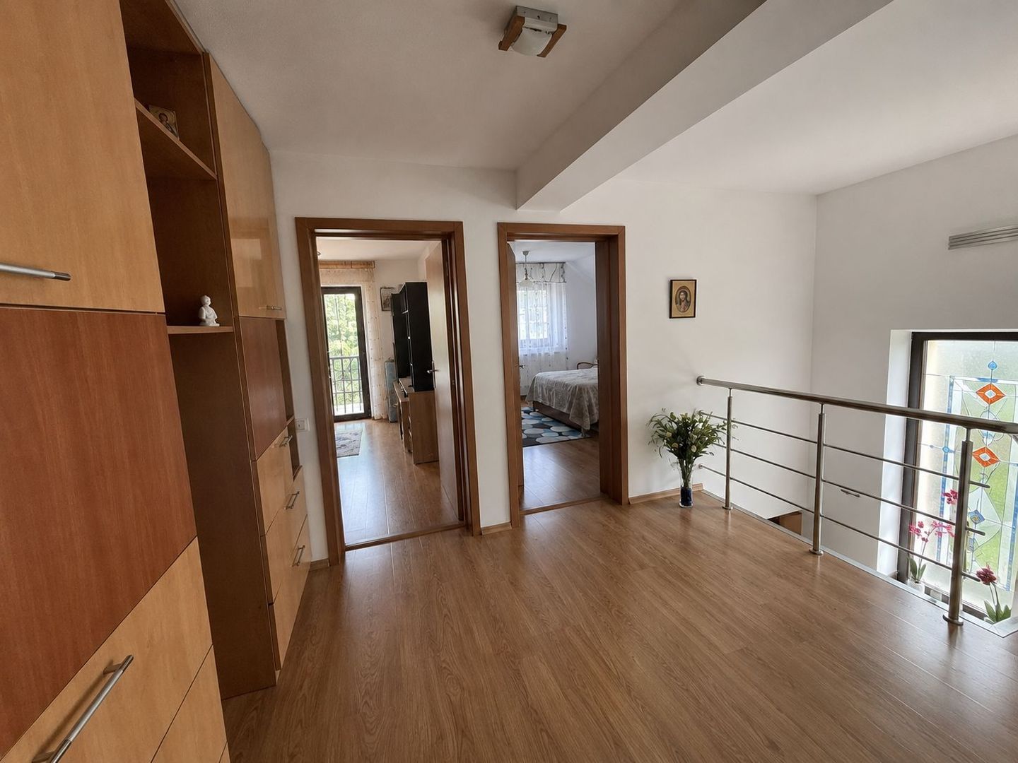 Casă individuală | 160 mp utili | 560 mp teren | Vizavi de intrarea în - Poză 6