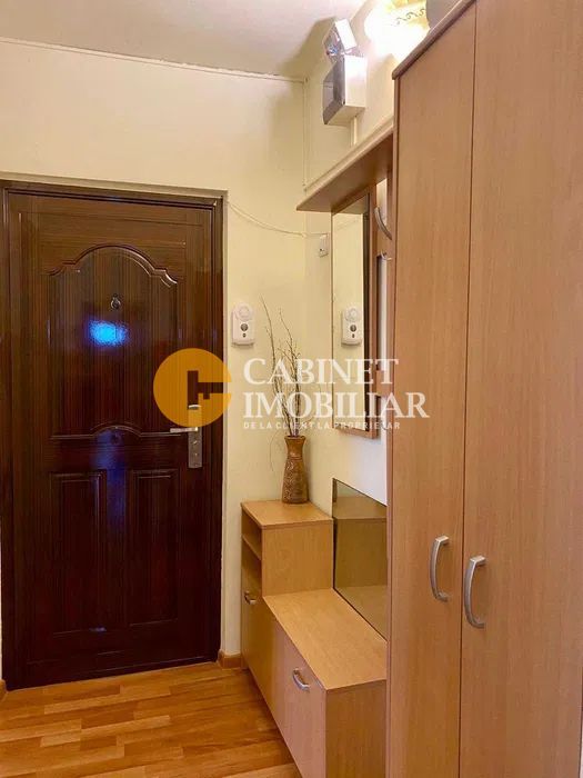 Apartament 3 camere, semidecomandat - zona Alexandru cel Bun - Poză 6