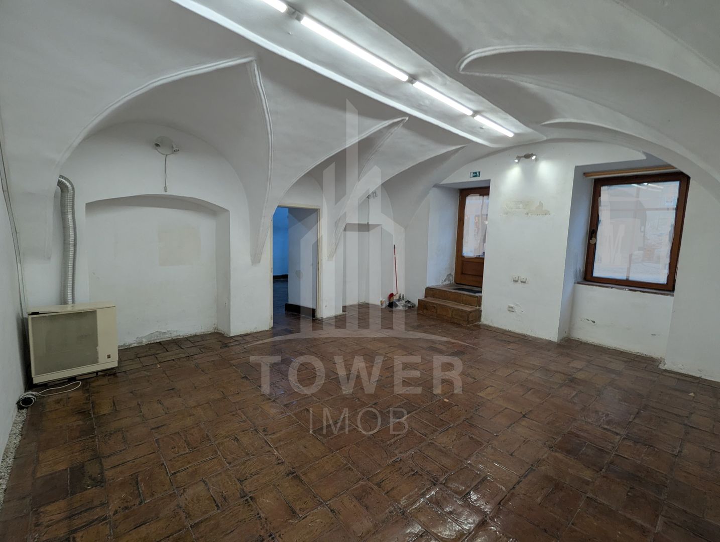 Spațiu comercial/birouri de închiriat - 60 mp utili - Central, Sibiu - Poză 5