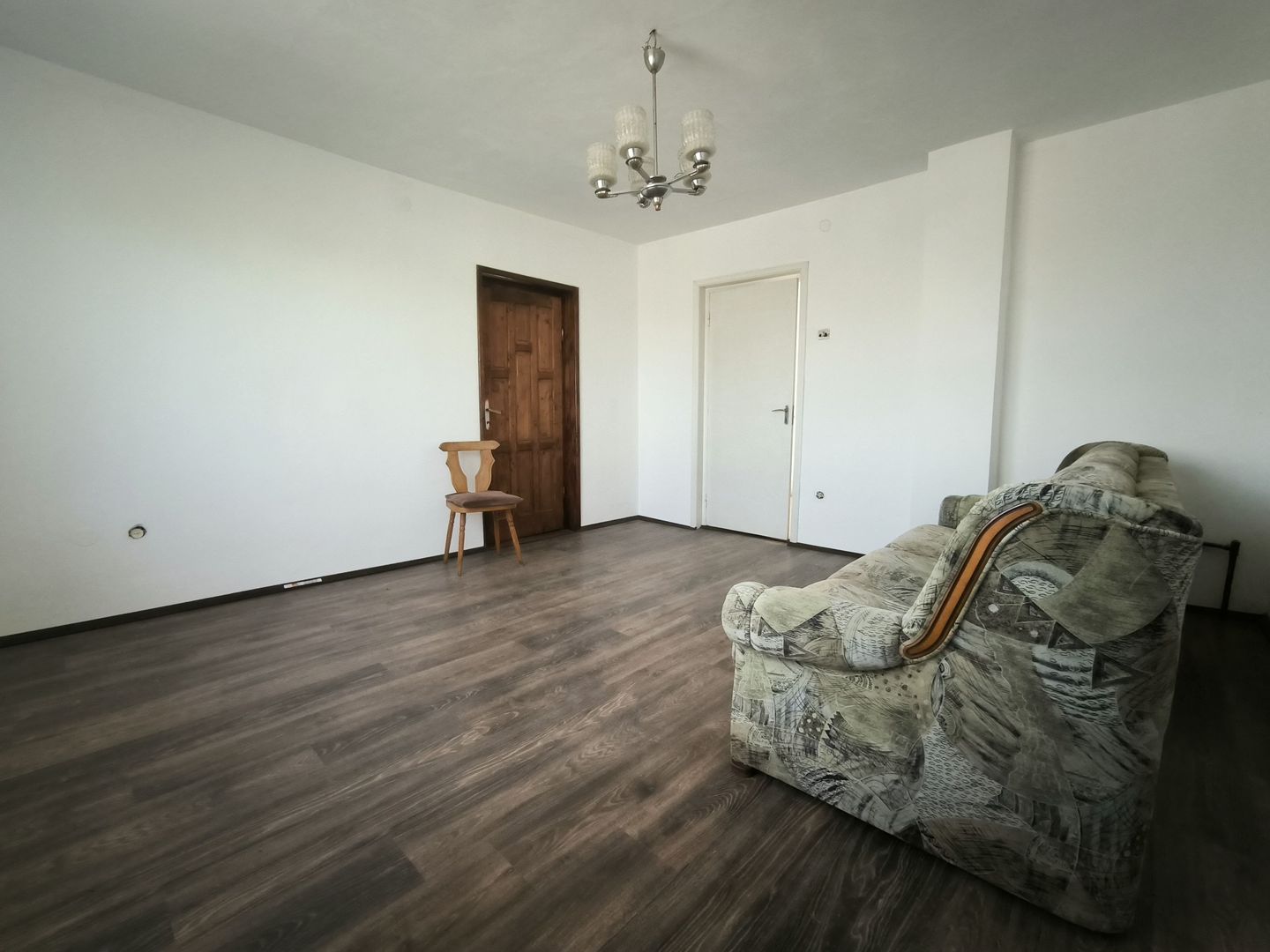 Casa cu teren de 569 mp, zona Confectii Cadas comision 0% - Poză 8