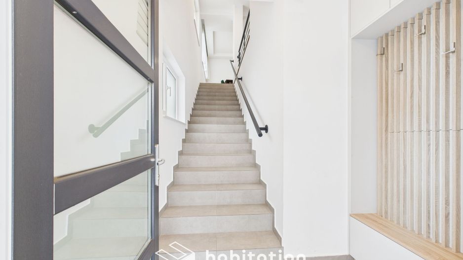 Apartament cu vibe de casă, terasă si curte, Dumbrăvița - Poză 30