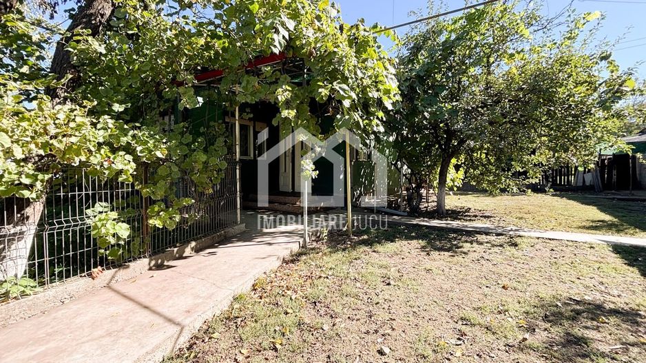 Casa individuala 2 camere + anexe, 70mp , teren 1000mp , Jucu de Sus - Poză 1