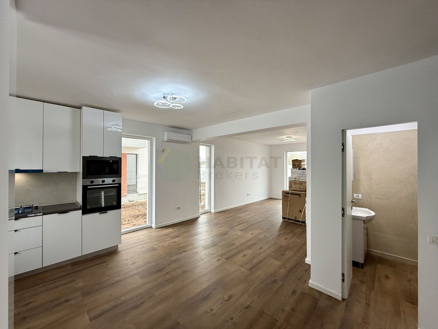 Vilă de închiriat în Tunari – 4 camere | curte proprie | disponibilă imediat - Poză 23