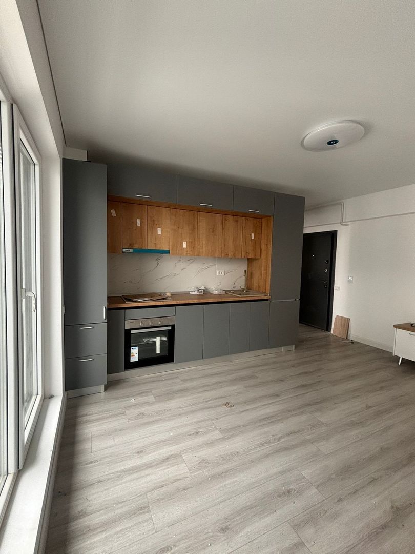 Apartament 2cam - bloc nou centrala termica, metrou 5 min, loc de parcare inclus - Poză 1