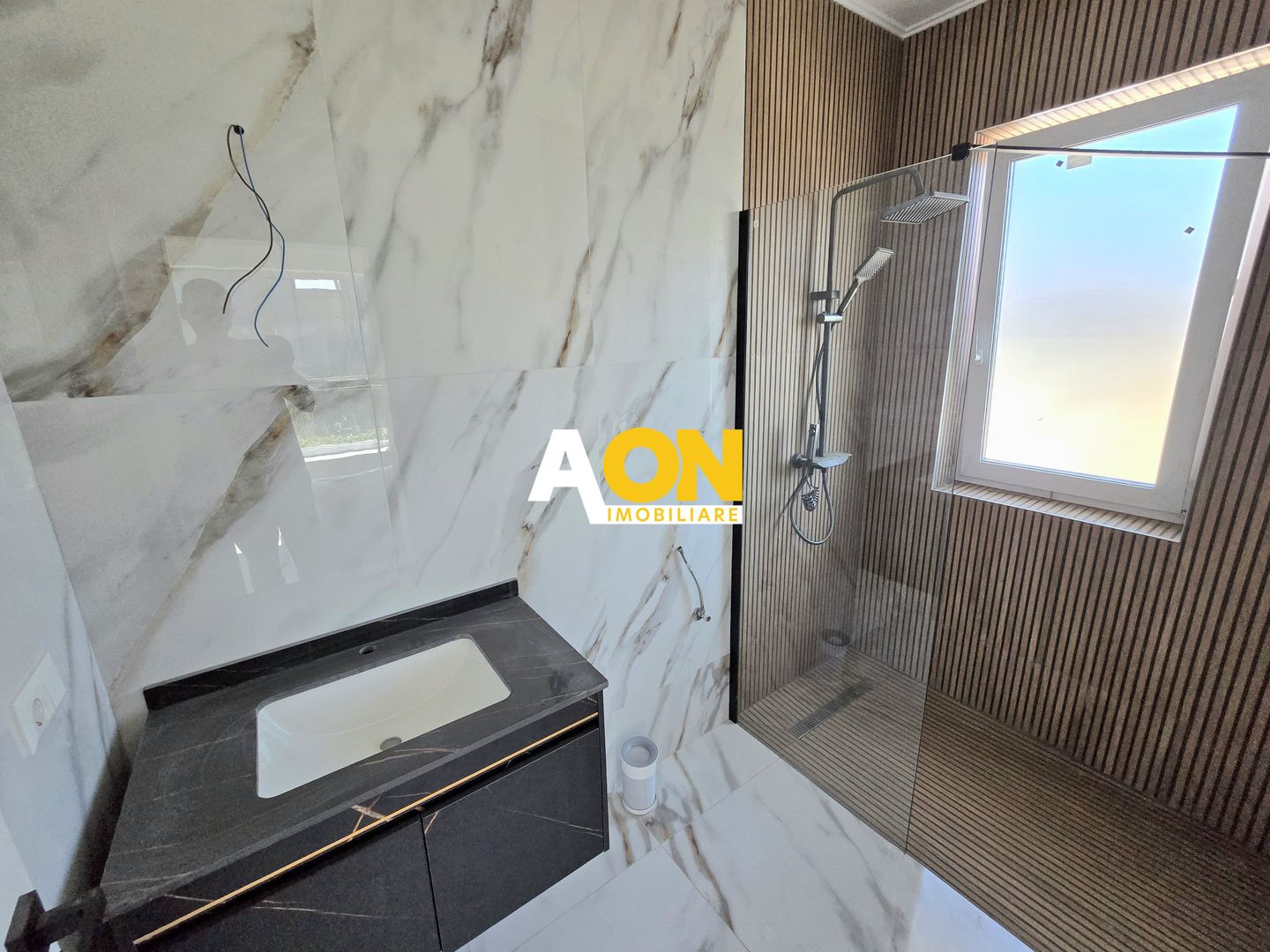 Casă Individuală de Închiriat, 4 Camere, Prima Închiriere, Ampoi 3 - Poză 10