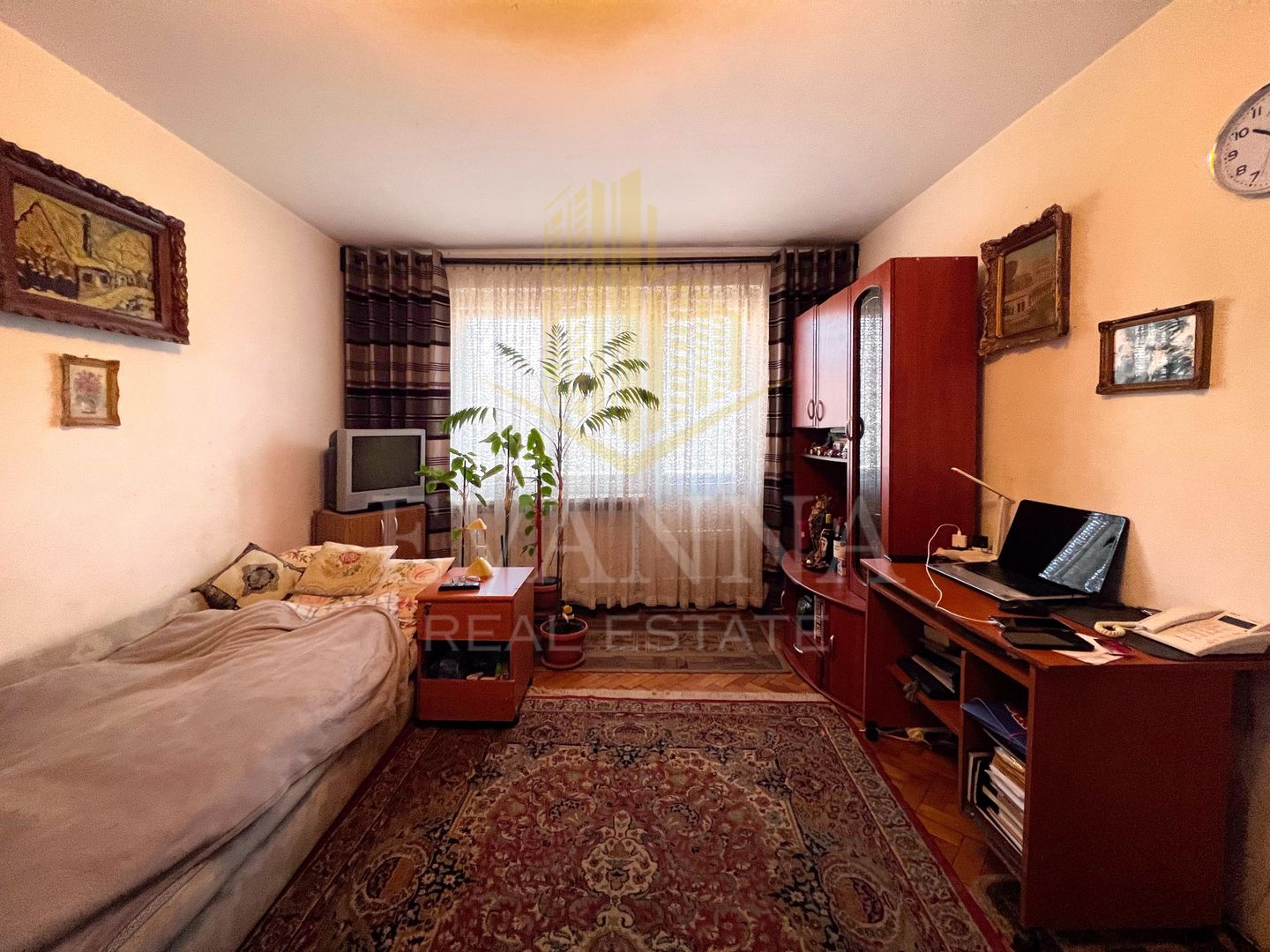 Apartament de vanzare | 2 camere | etaj 2 | Zona Victor Babes. - Poză 1