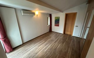 Casă / Vilă cu 6 camere în zona  Calea Aradului - Poză 47