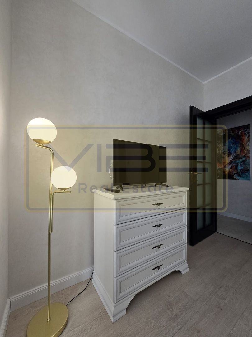 Royal  Town Copou - -INTABULAT -Decomandat - 2 Camere - 60mp - Poză 9
