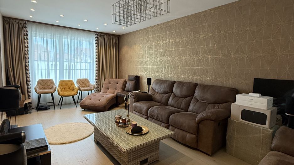 Casa de vânzare PREMIUM in Selimbar - Poză 3