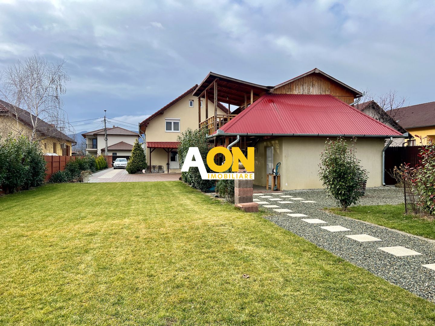 Casa de vanzare - 5 Camere, 2 Bai,  Garaj, 1000mp Teren - Poză 41