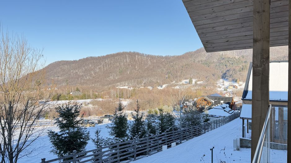 Casă de vacanță modernă într-un cadru natural deosebit – Râșnov - Poză 13