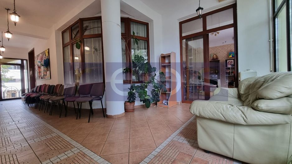 DE INCHIRIAT VILA  D+P+1+2 + CURTE | ZONA PARCUL CAROL - Poză 3