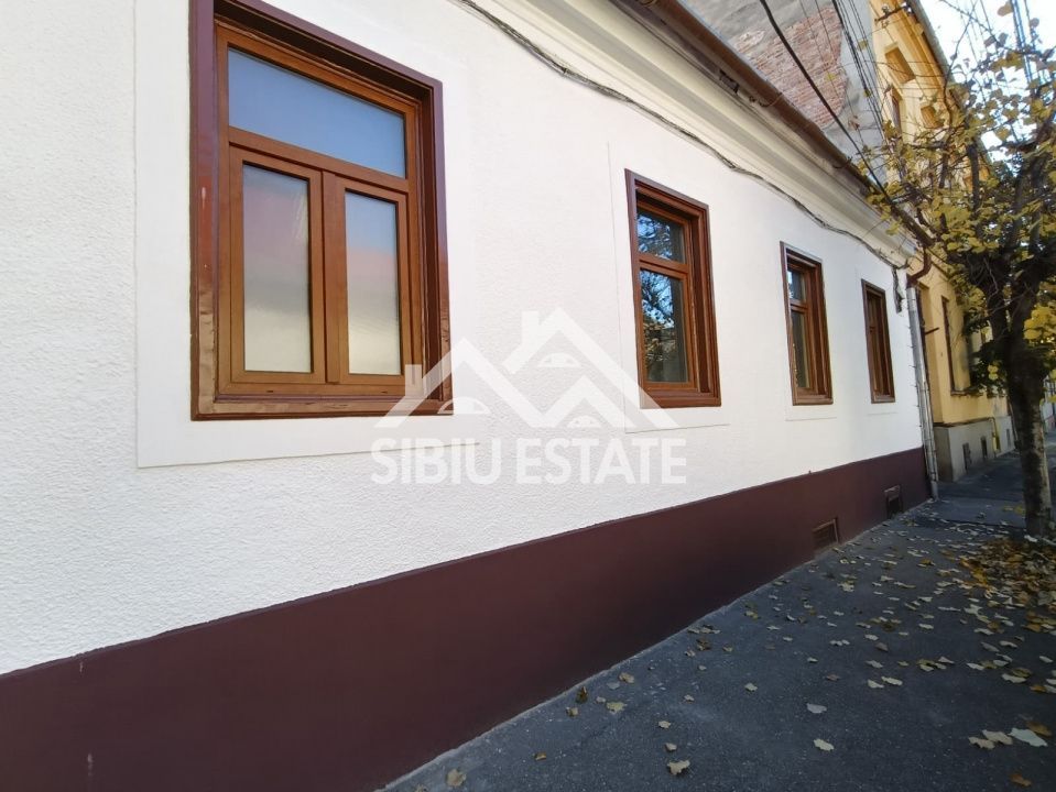 Apartament la casă – spațiu ideal birouri, str. Crișanei, Sibiu - Poză 1