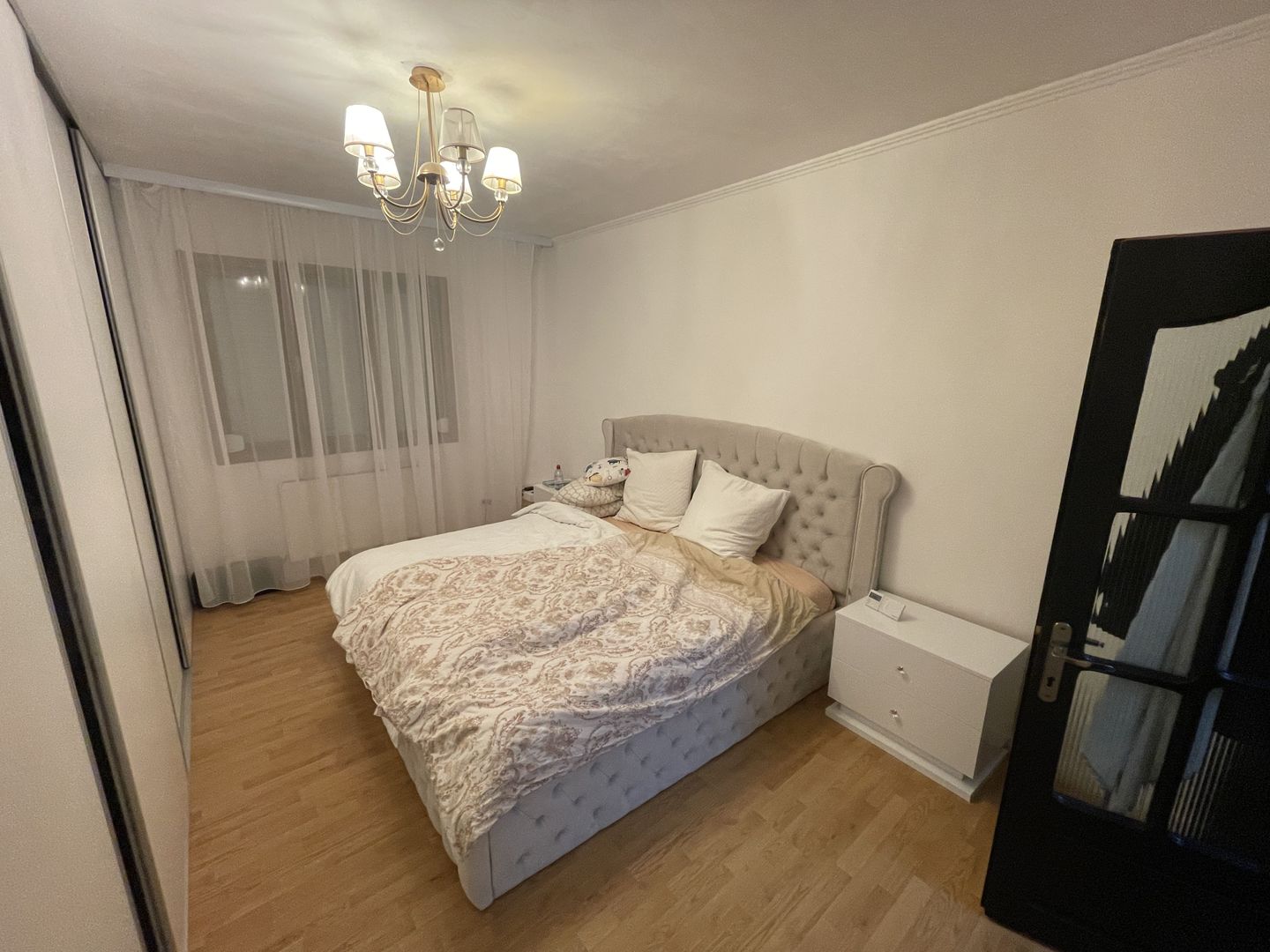 Casa S+P+E+M | 605 mp utili | 10 camere | 3 bucatarii | 4 bai | 3 terase | Garaj - Poză 22