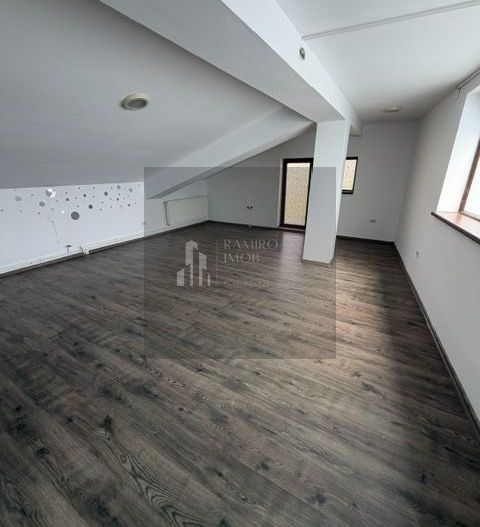 Spatiu Comercial / Birouri Metrou Aparatorii Patriei - Poză 16