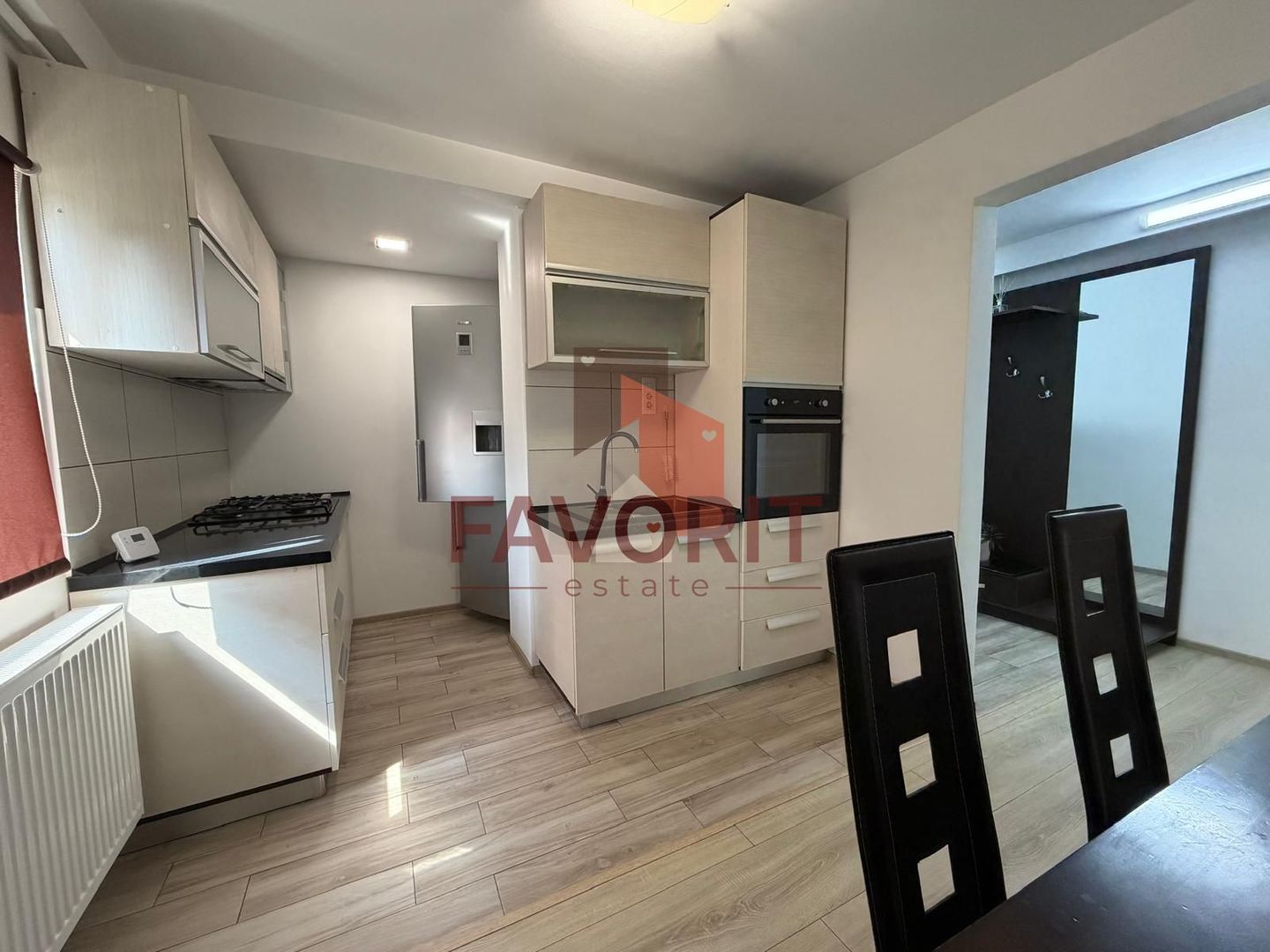 2 camere | centrala proprie | etaj intermediar | zona excelenta | - Poză 5