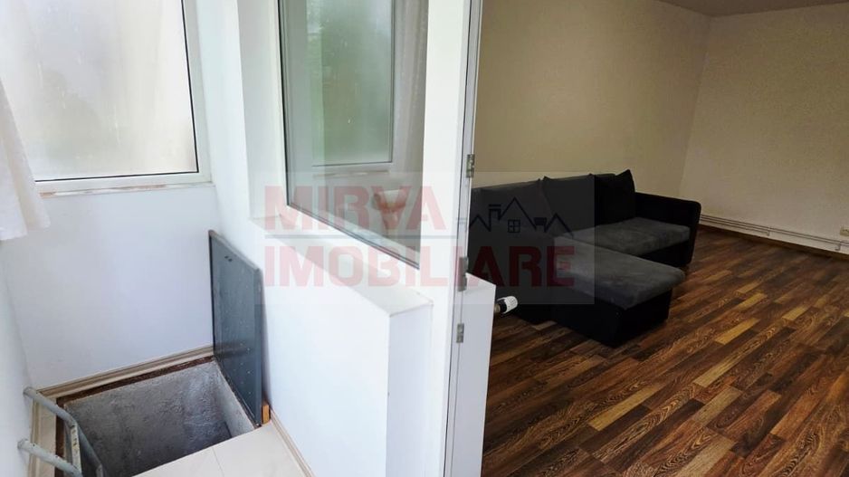Apartament 3 camere de inchiriat, 9 Mai, 2 bai, beci - Poză 9