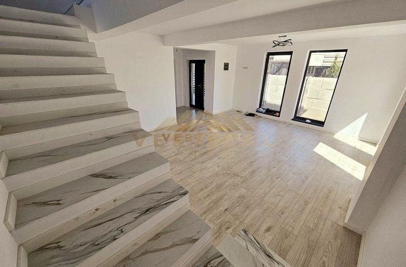 De vanzare casa 4 camere in comuna Berceni - Poză 8