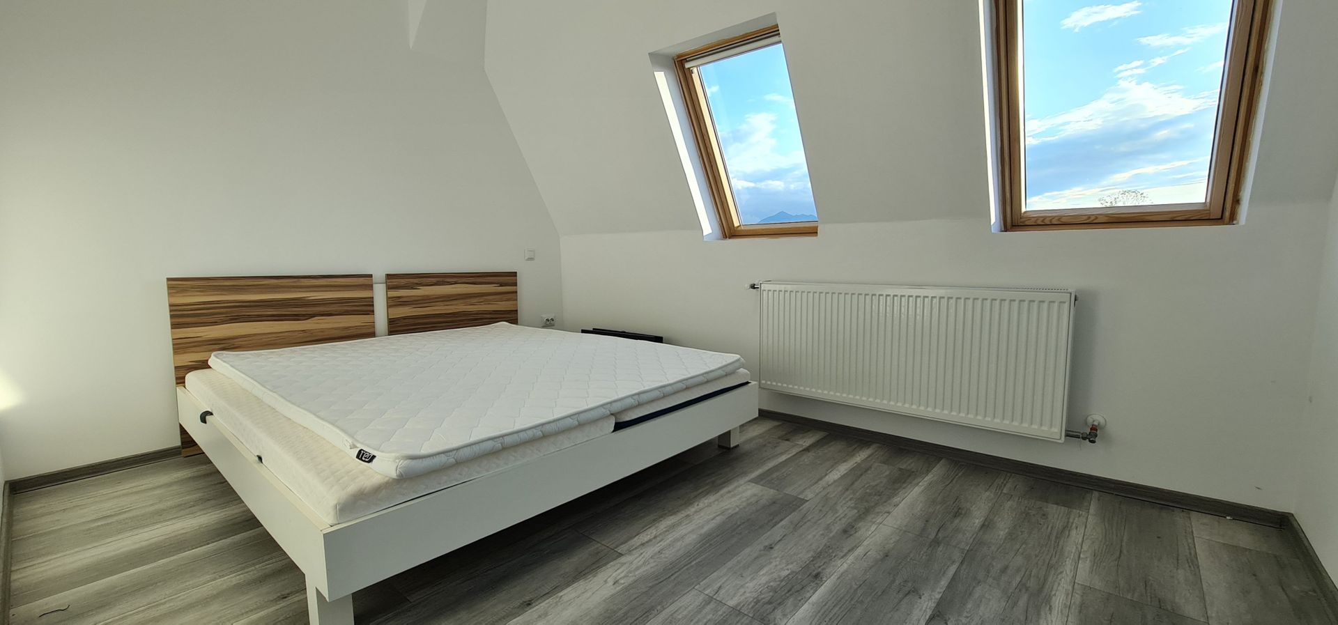 Casa finalizata intabulata mobilata in Cartier Izvor Tarlungeni Brasov - Poză 5