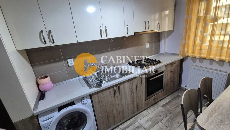 Apartament 3 Camere Decomandat - Zona Galata - Poză 4