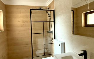 CASA TIP DUPLEX DESPARTIT PRIN GARAJ - Poză 3