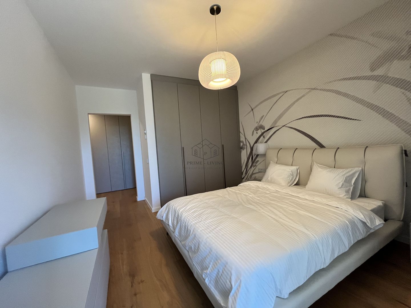 APARTAMENT DE LUX LA VANZARE/INCHIRIERE IN COMPLEX IN PIPERA - Poză 5