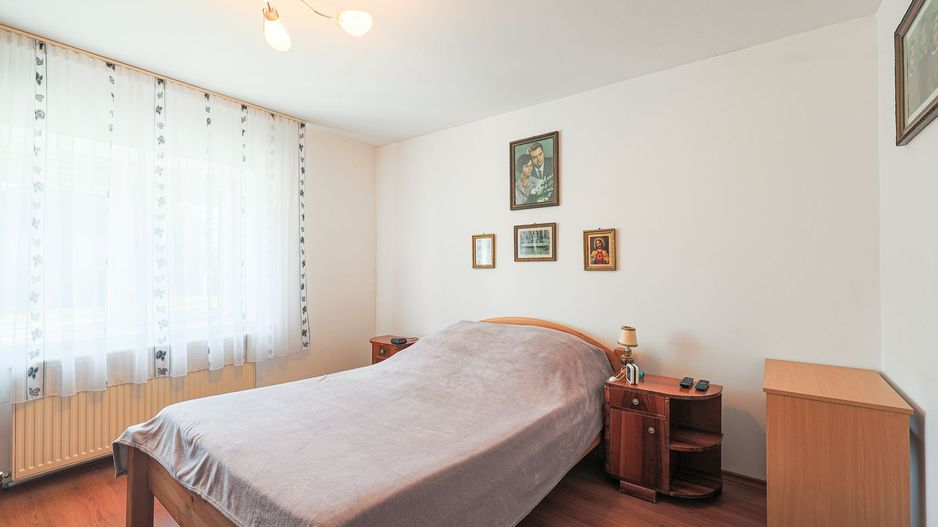 Casă la doar 17 minute de Arad – preț sub 80.000 €! - Poză 4